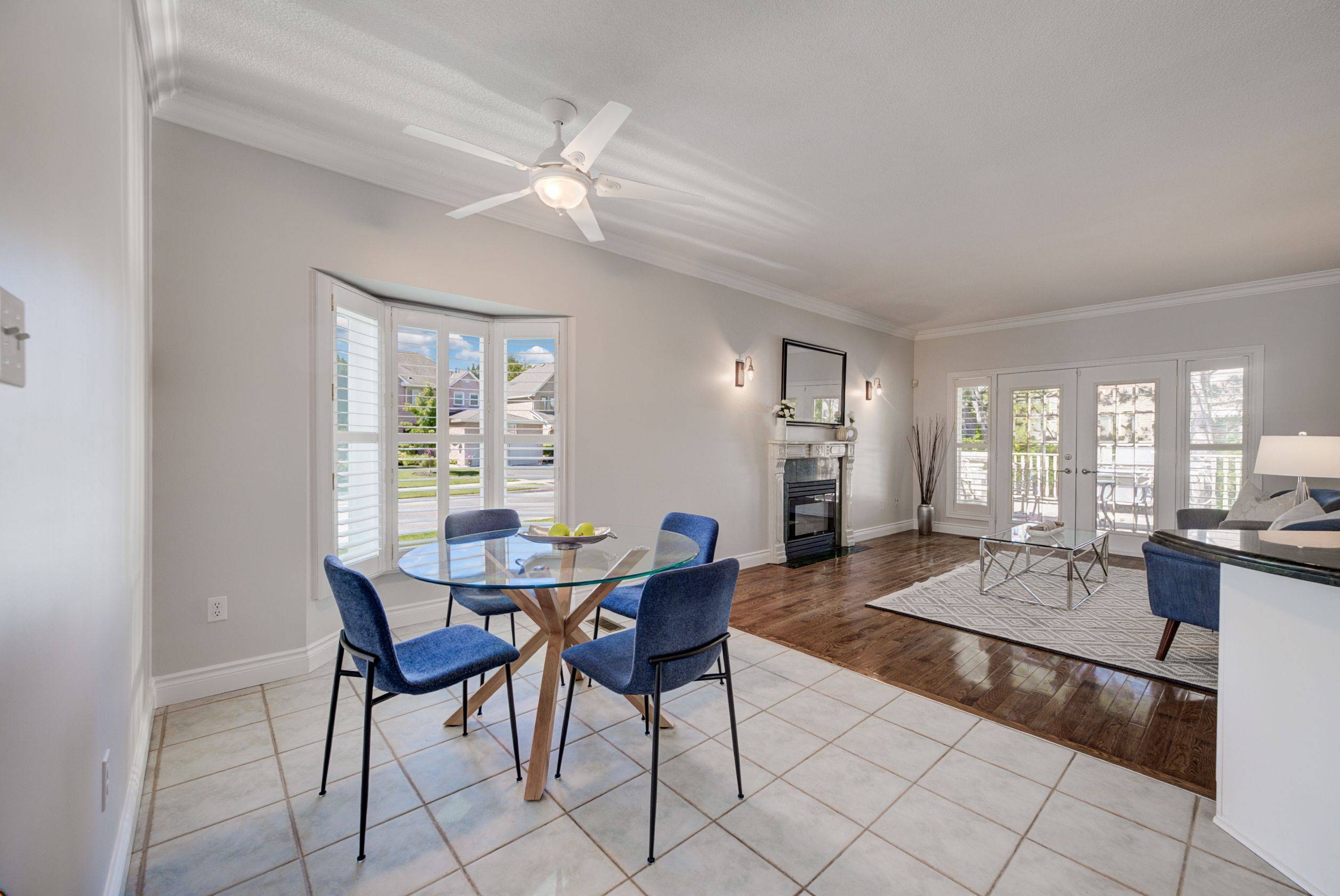 2163 LANGTRY DR, Oakville, ON L6M 3J7