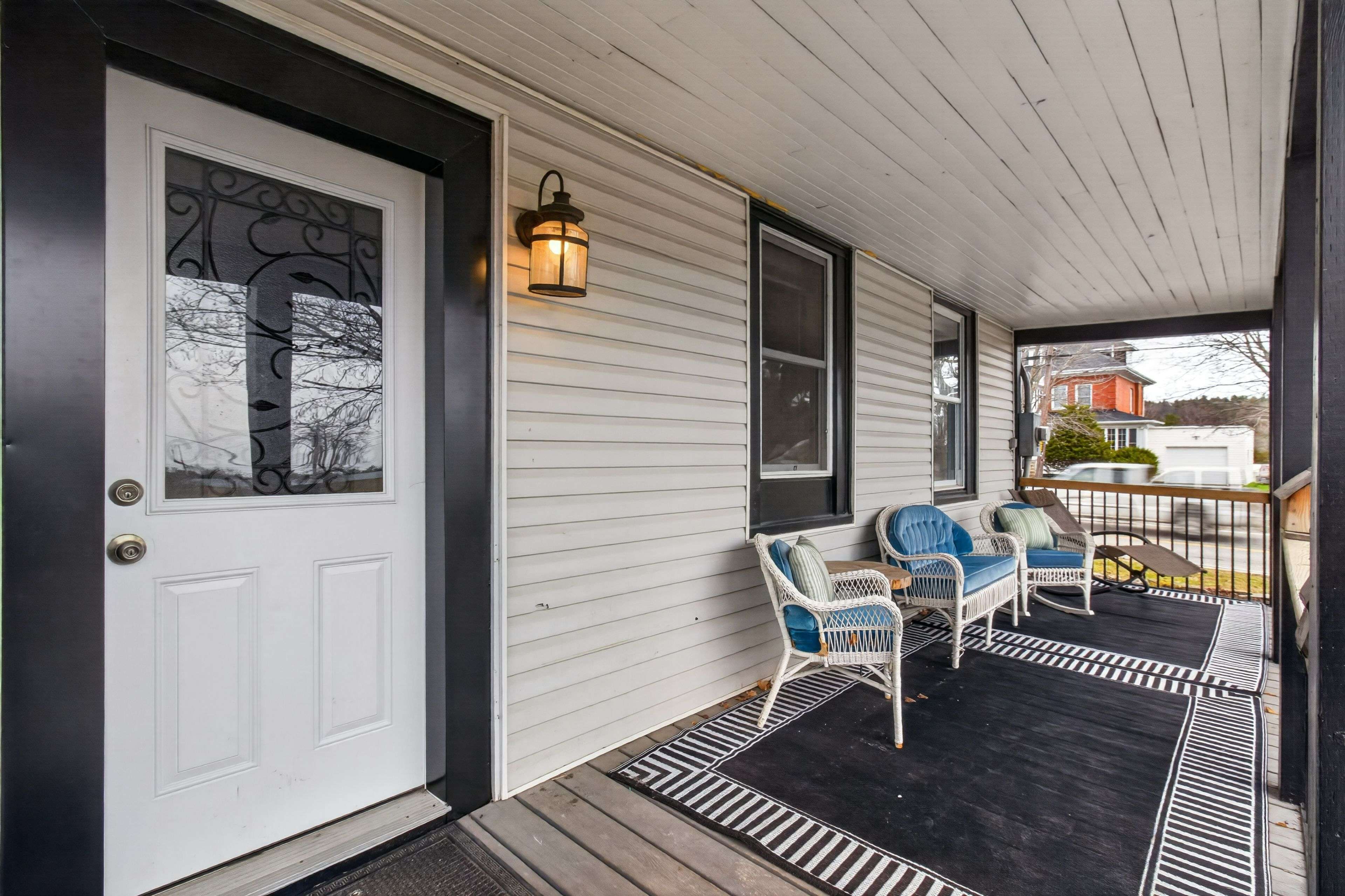 22 Concession ST W, Westport, ON K0G 1X0