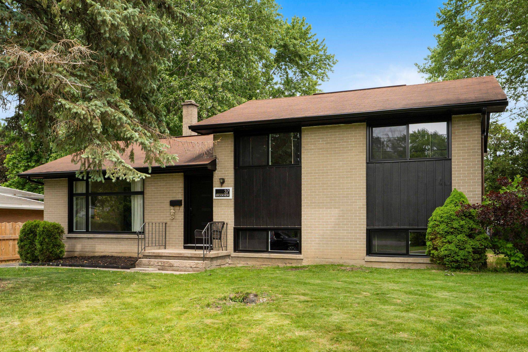 37 Brookview CRES, Brockville, ON K6V 4N9