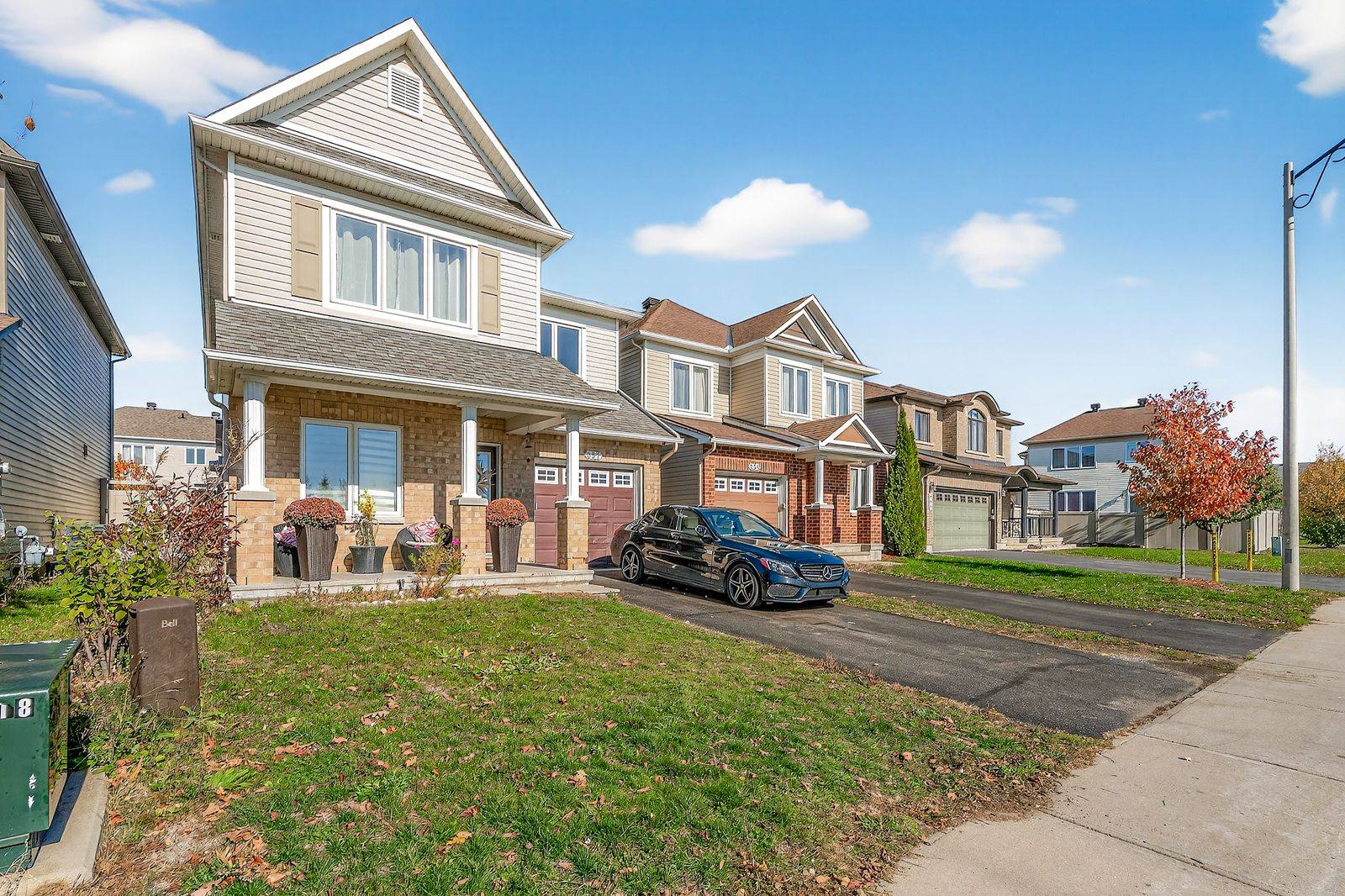 657 Clearbrook DR N, Barrhaven, ON K2J 5S1