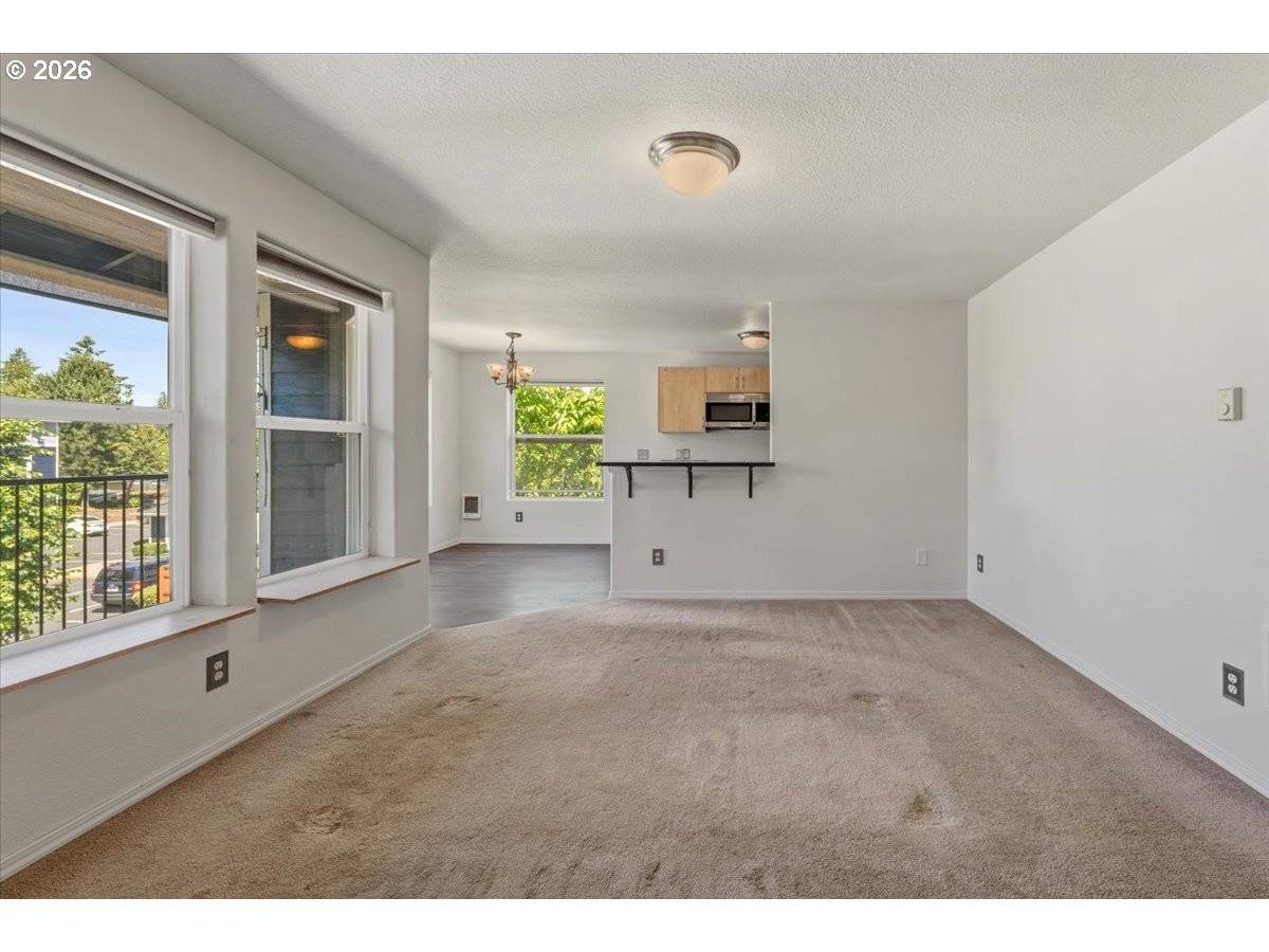 661 NE 162ND AVE #301, Portland, OR 97230