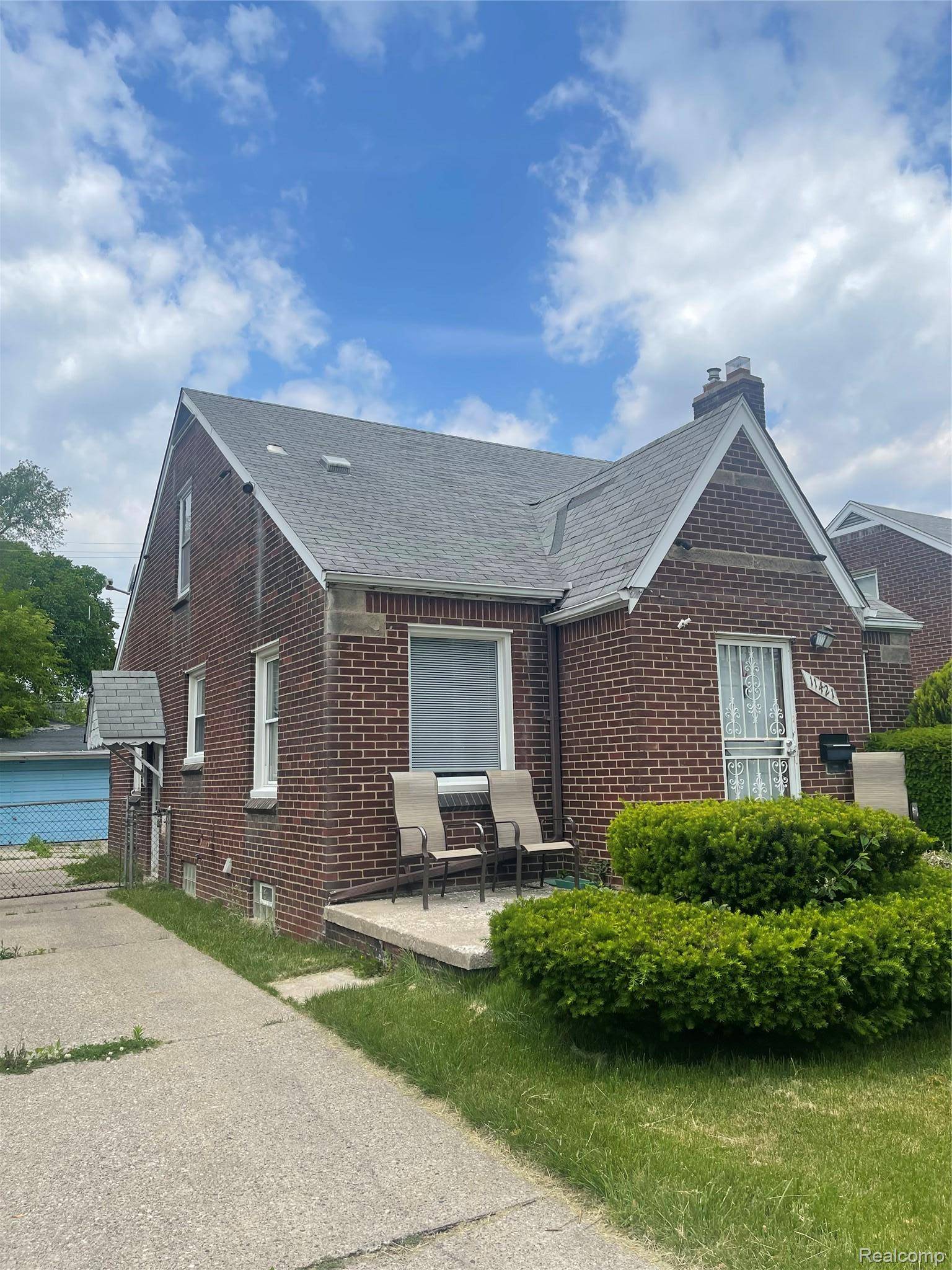 11421 Rossiter ST E, Detroit, MI 48224