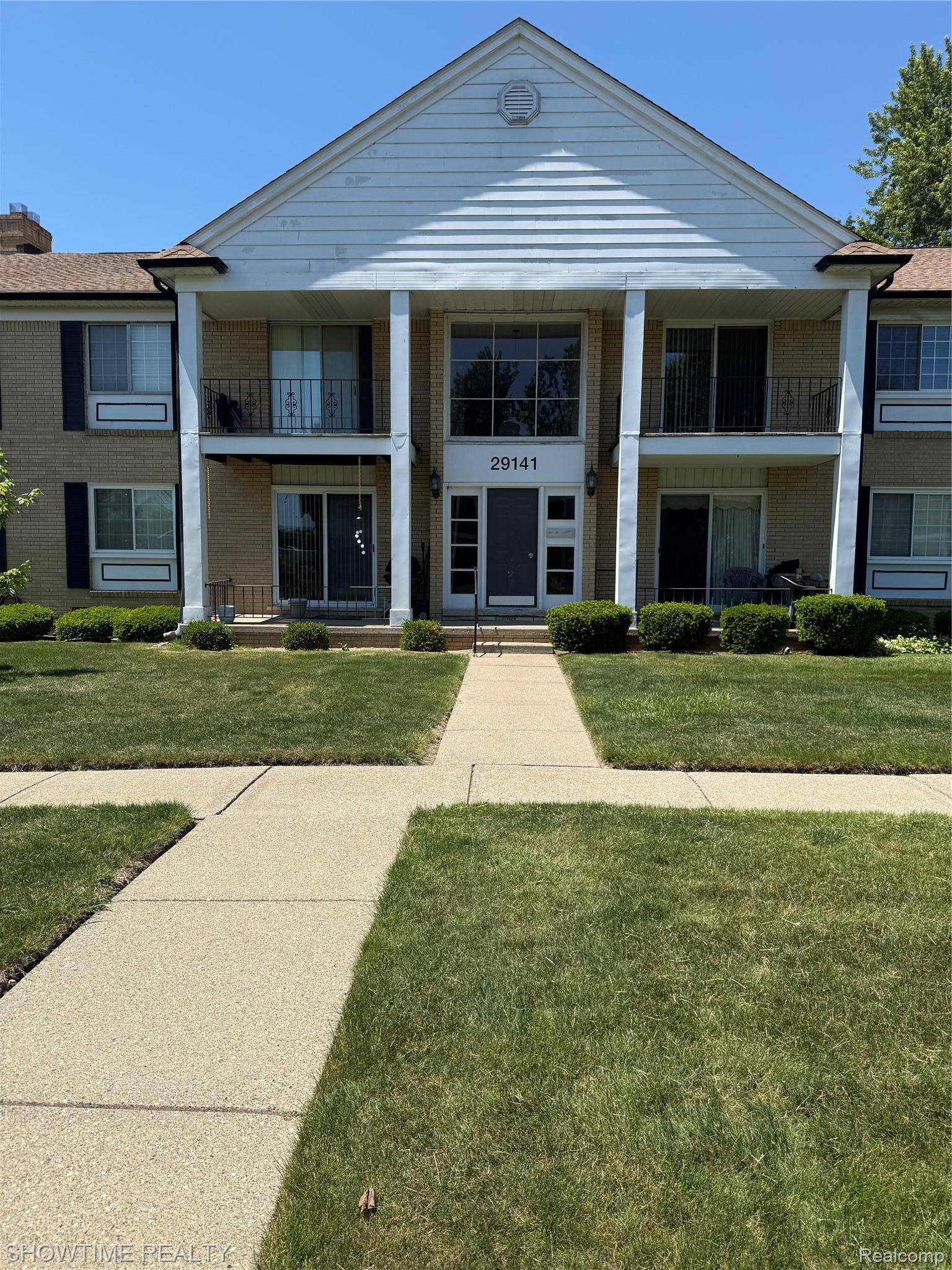 29141 Hayes RD, Warren, MI 48088