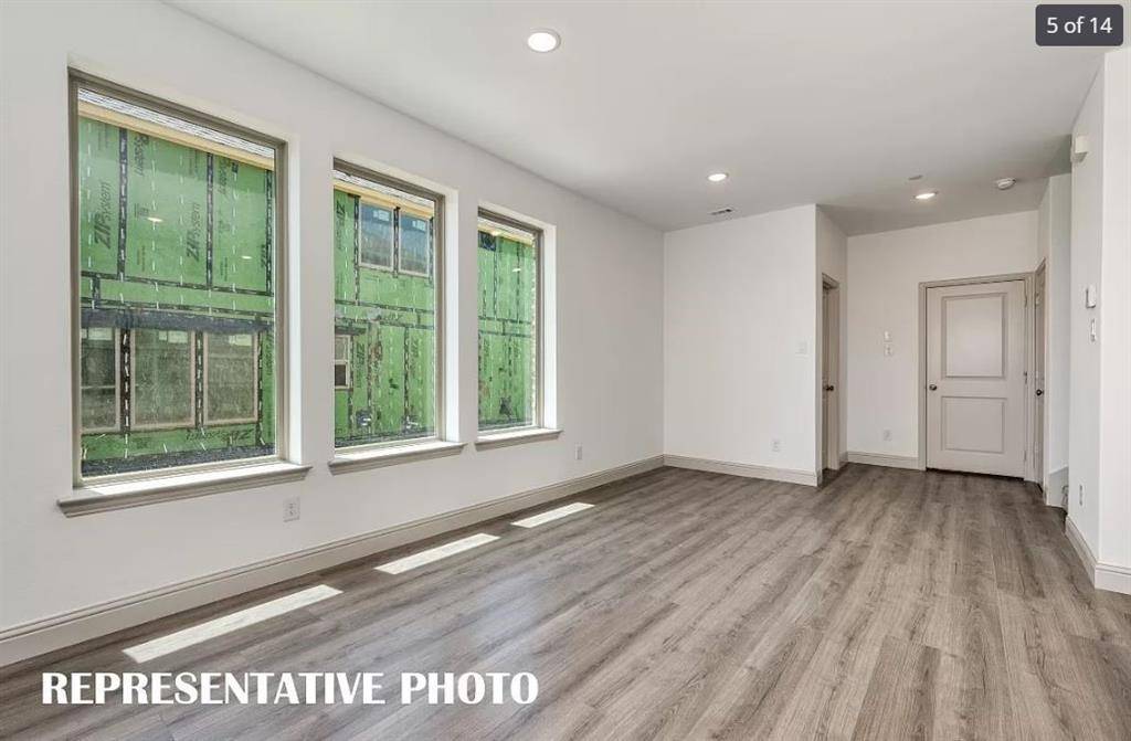 420 4TH Street, Argyle, TX 76226