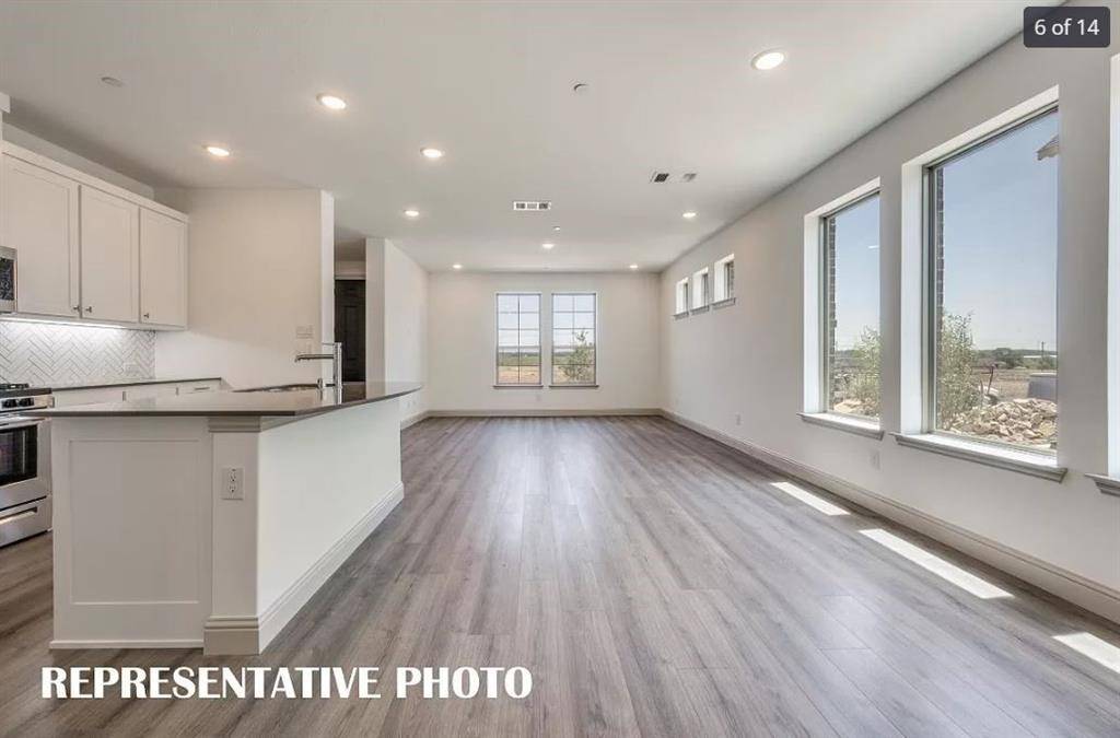 420 4TH Street, Argyle, TX 76226