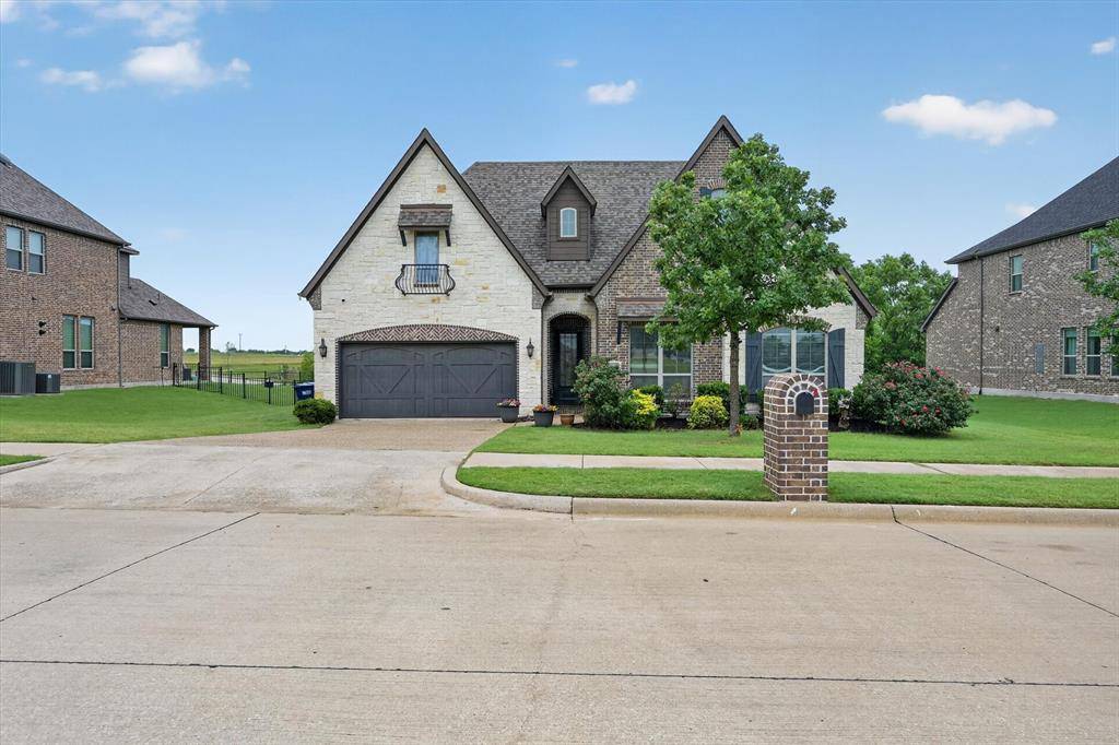 1129 Stonebridge Pass, Gunter, TX 75058