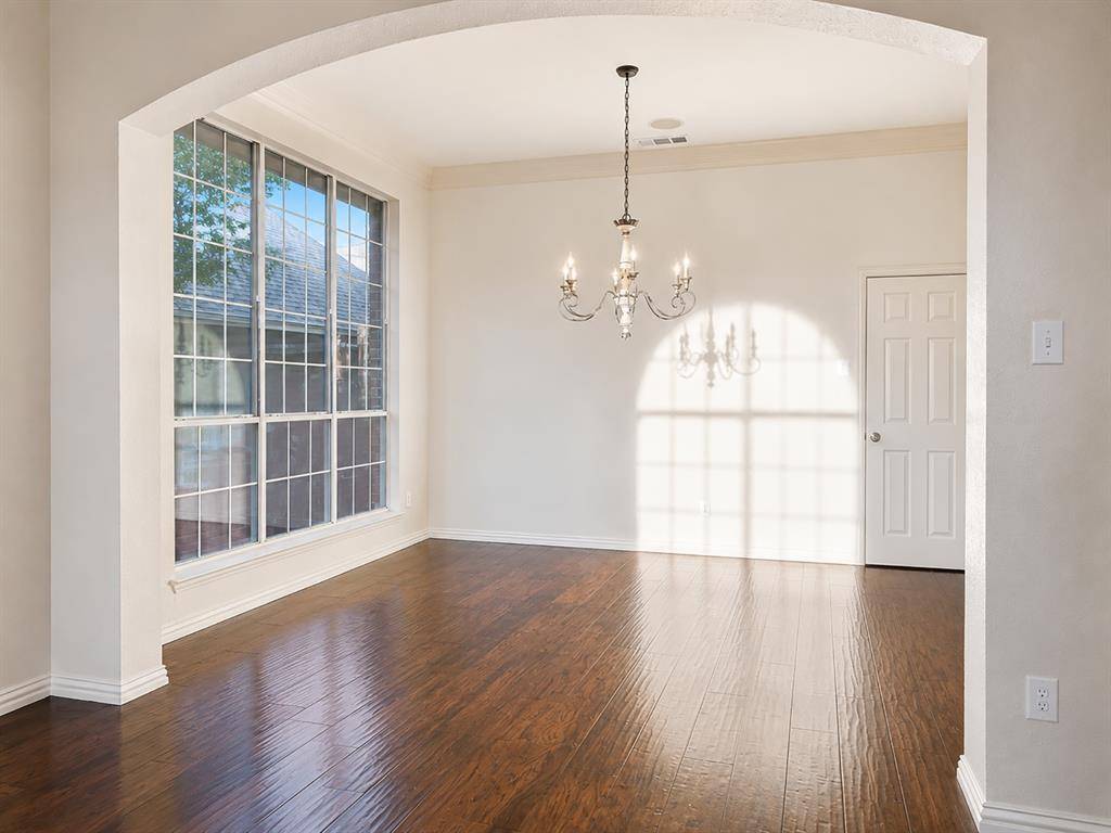 8317 Victoria Lane, Lantana, TX 76226