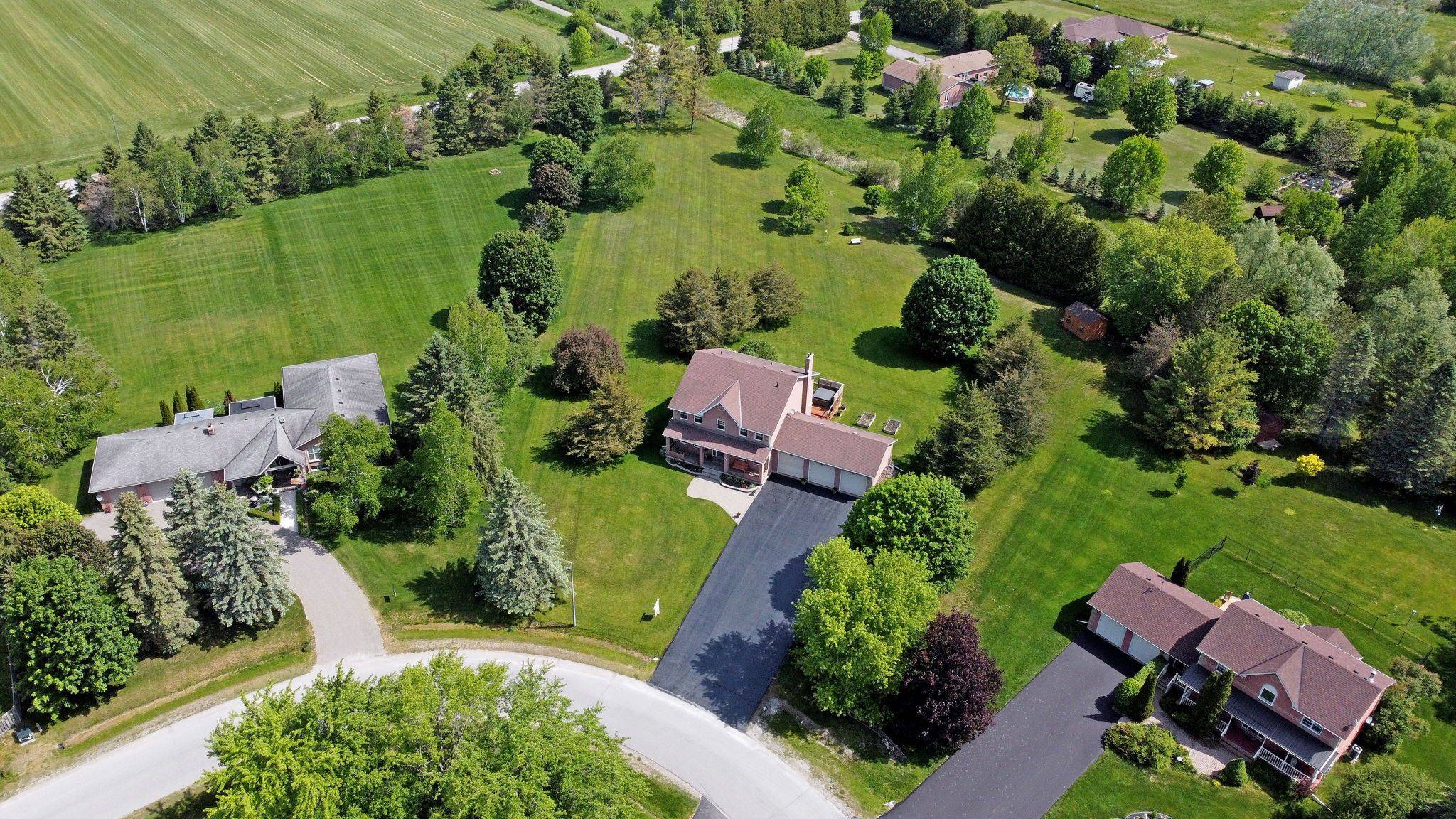 36 Audubon WAY, Georgina, ON L0E 1A0