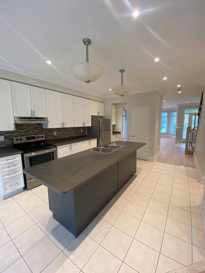1812 Castlemore AVE, Markham, ON L6E 2E5