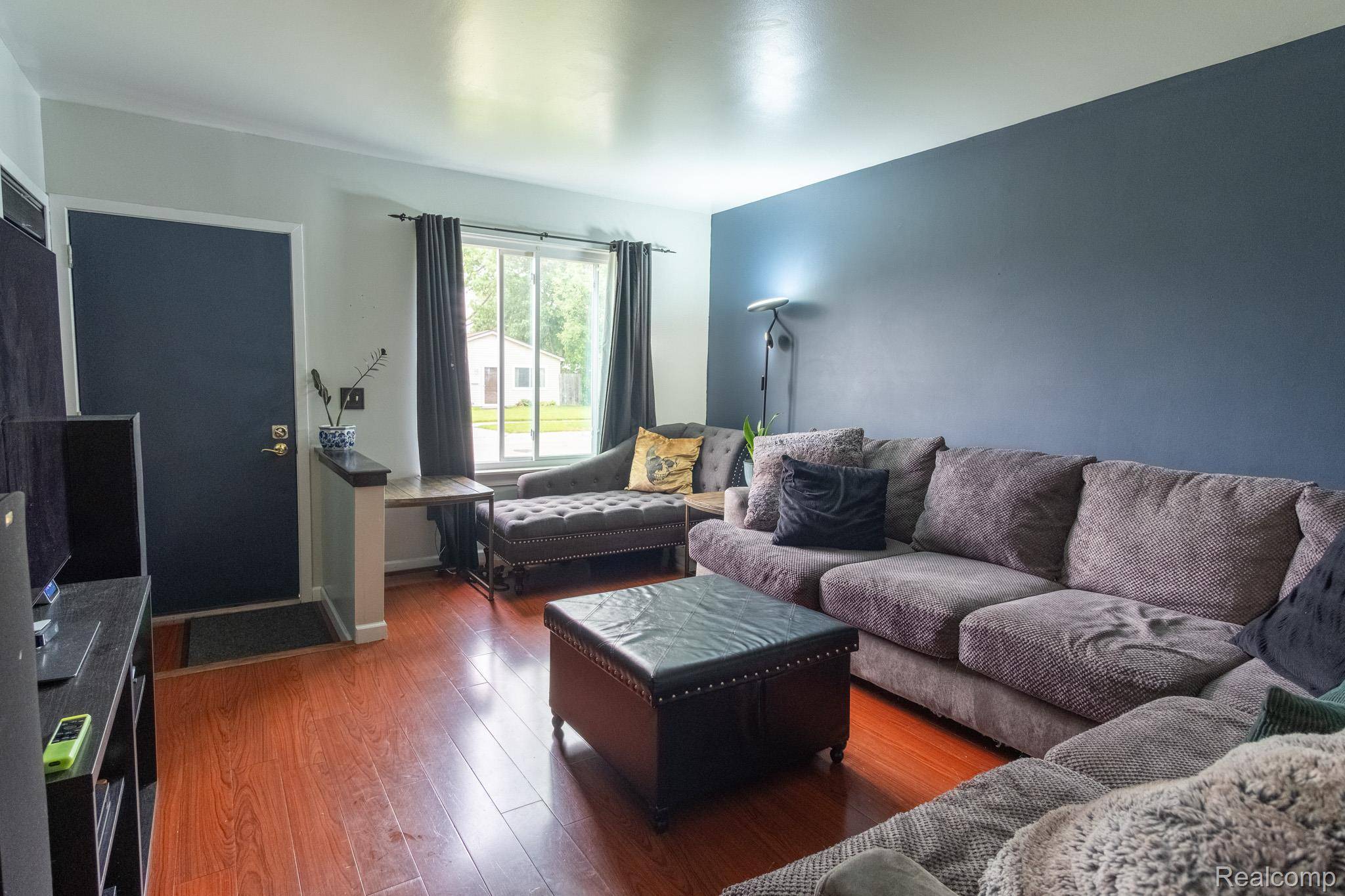 23400 Reynolds AVE, Hazel Park, MI 48030