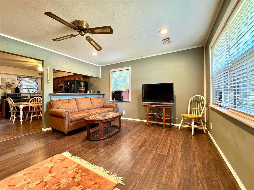 1319 W Morgan Street, Denison, TX 75020