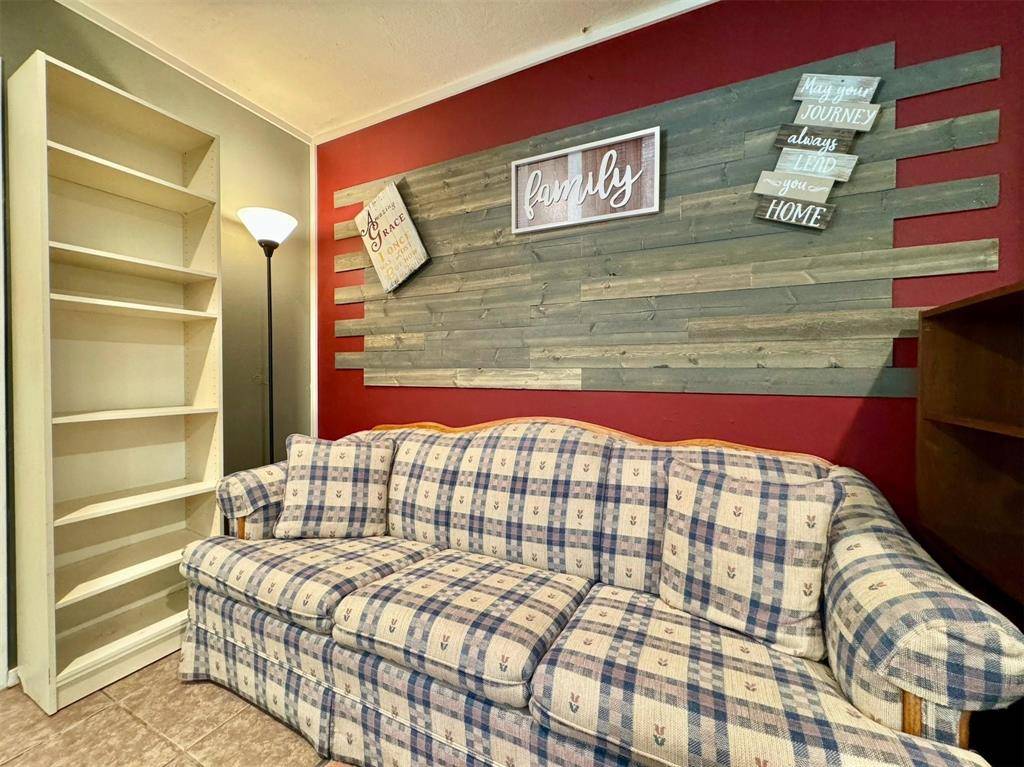 1319 W Morgan Street, Denison, TX 75020