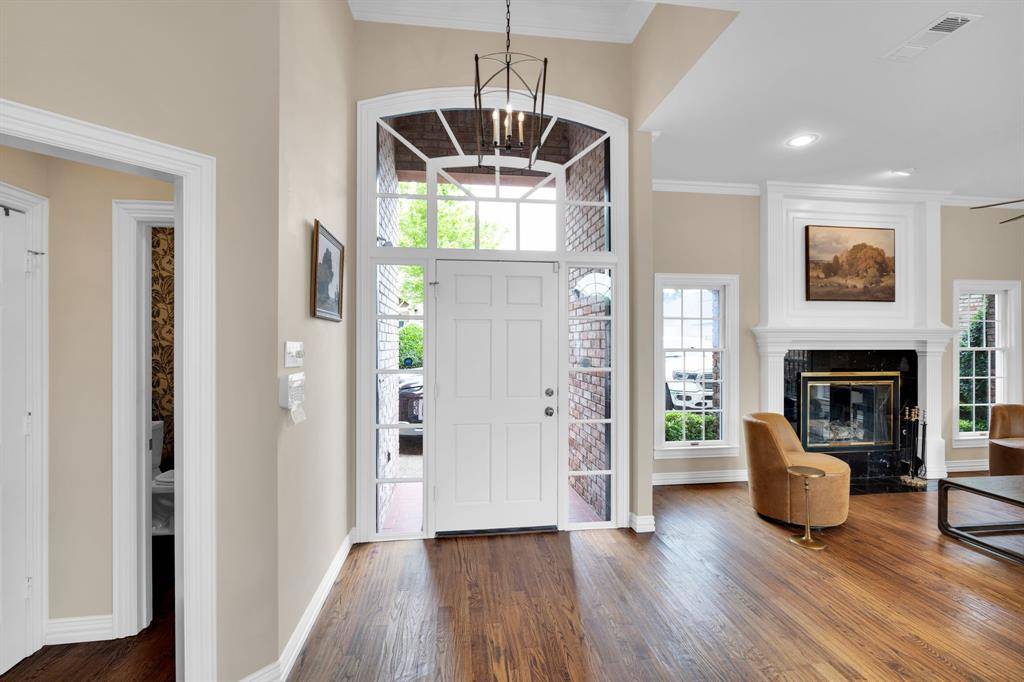 759 Village Green Drive, Desoto, TX 75115