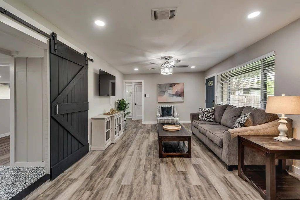6503 E Mockingbird Lane, Dallas, TX 75214