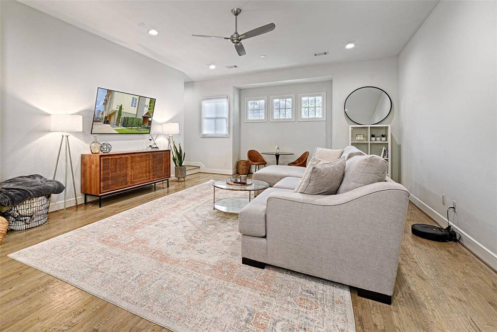 5089 Gaston Avenue #1002, Dallas, TX 75214