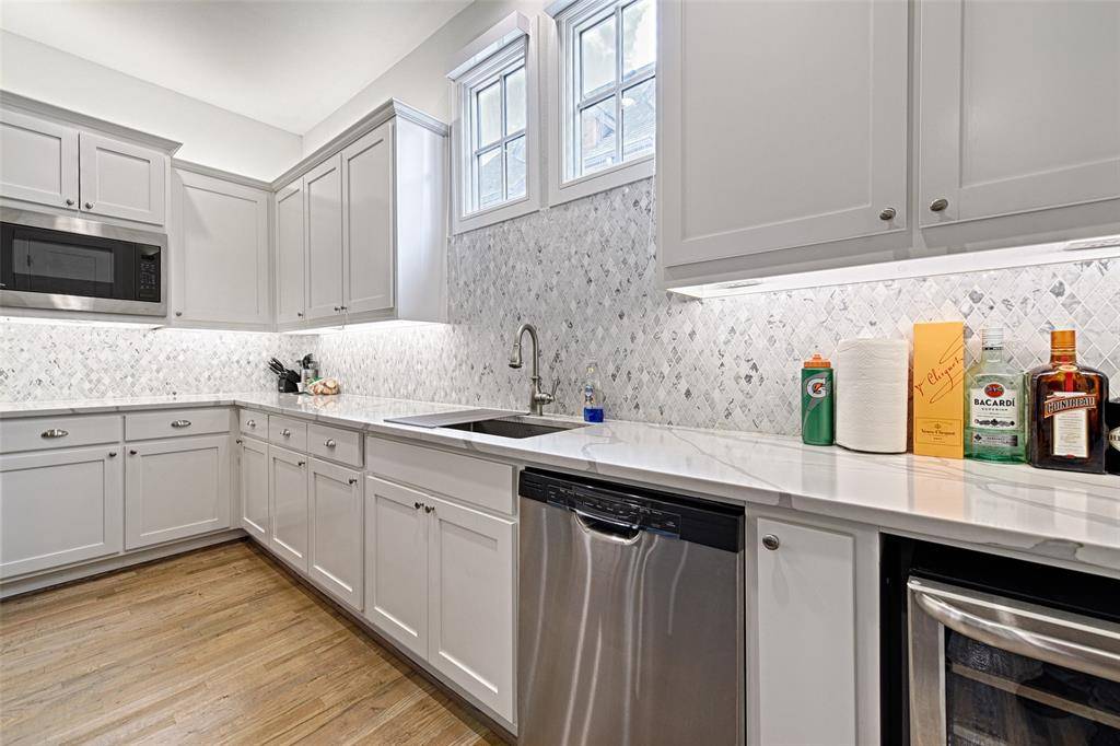 5089 Gaston Avenue #1002, Dallas, TX 75214