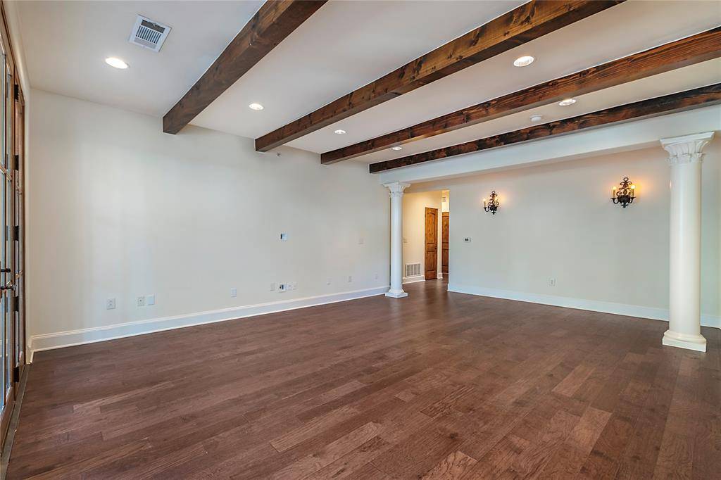 2510 N Henderson #17, Dallas, TX 75206
