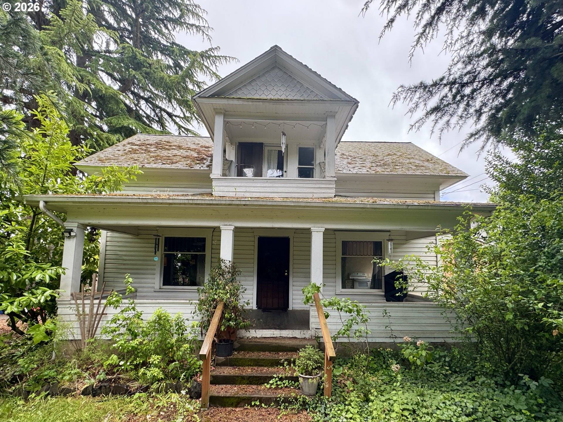 805 River RD, Eugene, OR 97404