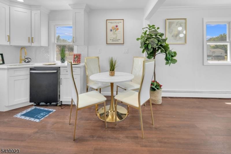 197 Delaware Ave, Aberdeen Twp., NJ 07721