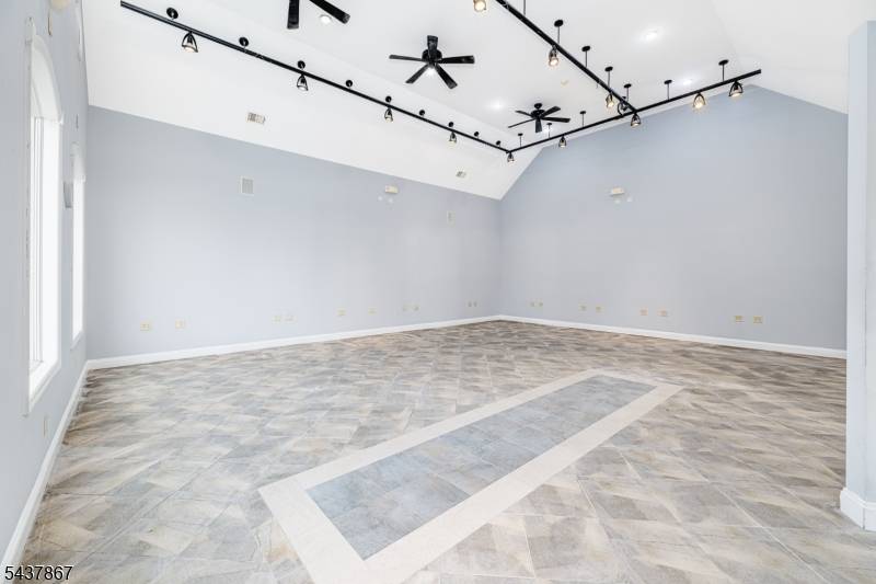 137 S Rutherford Ave, Franklin Boro, NJ 07416
