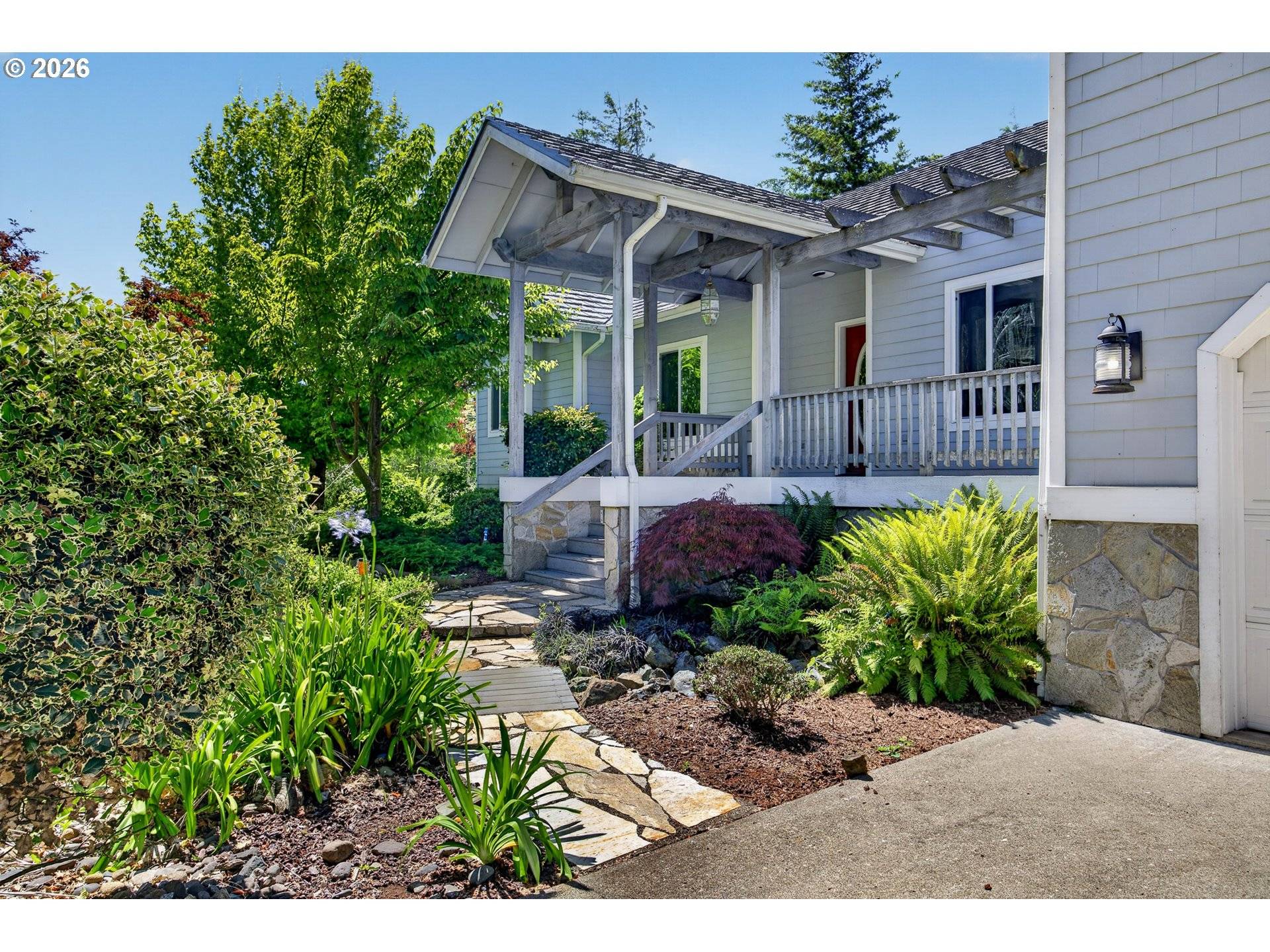 720 KINGS AVE, Lakeside, OR 97449