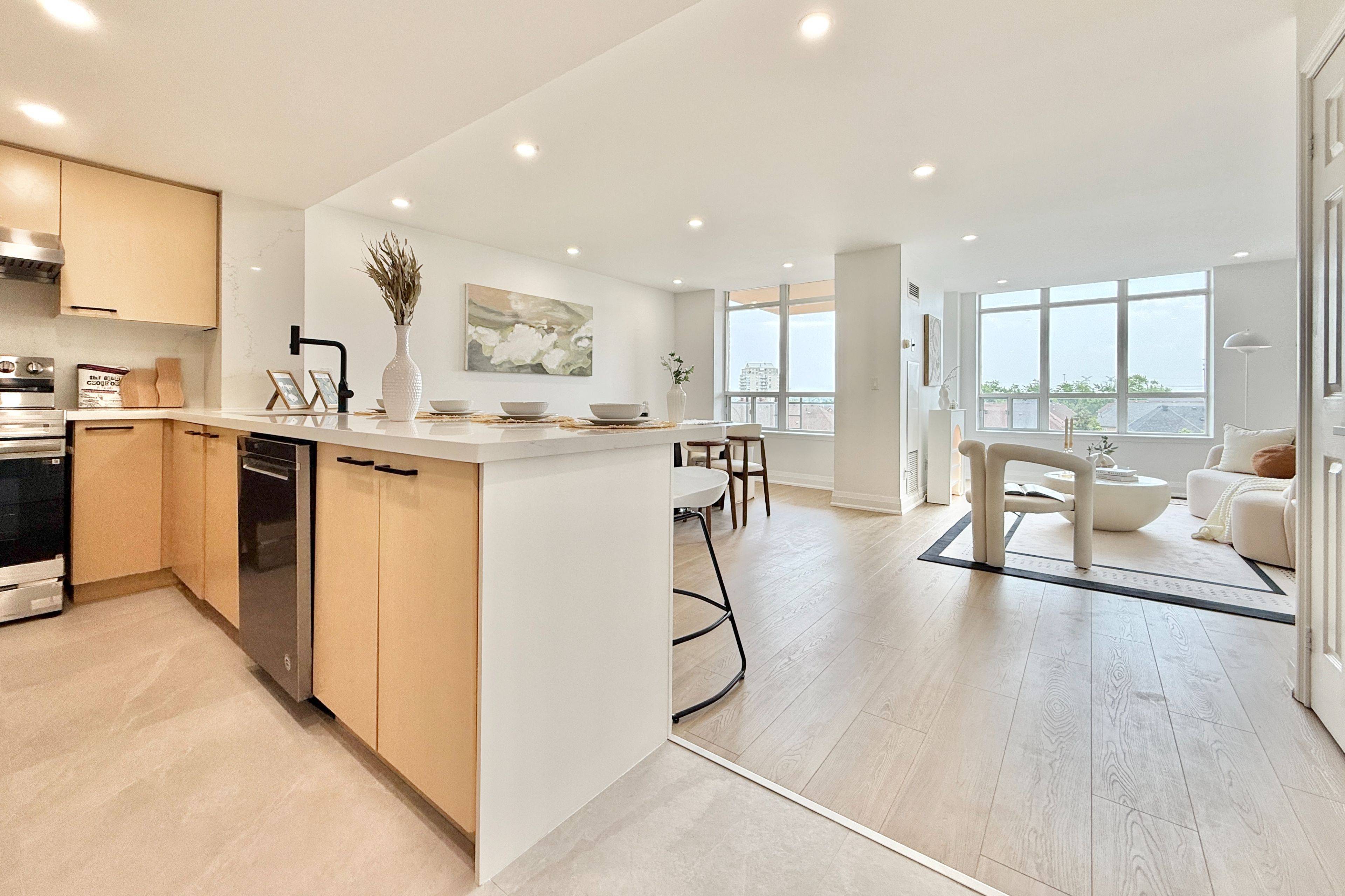 130 Pond DR #611, Markham, ON L3T 7W5