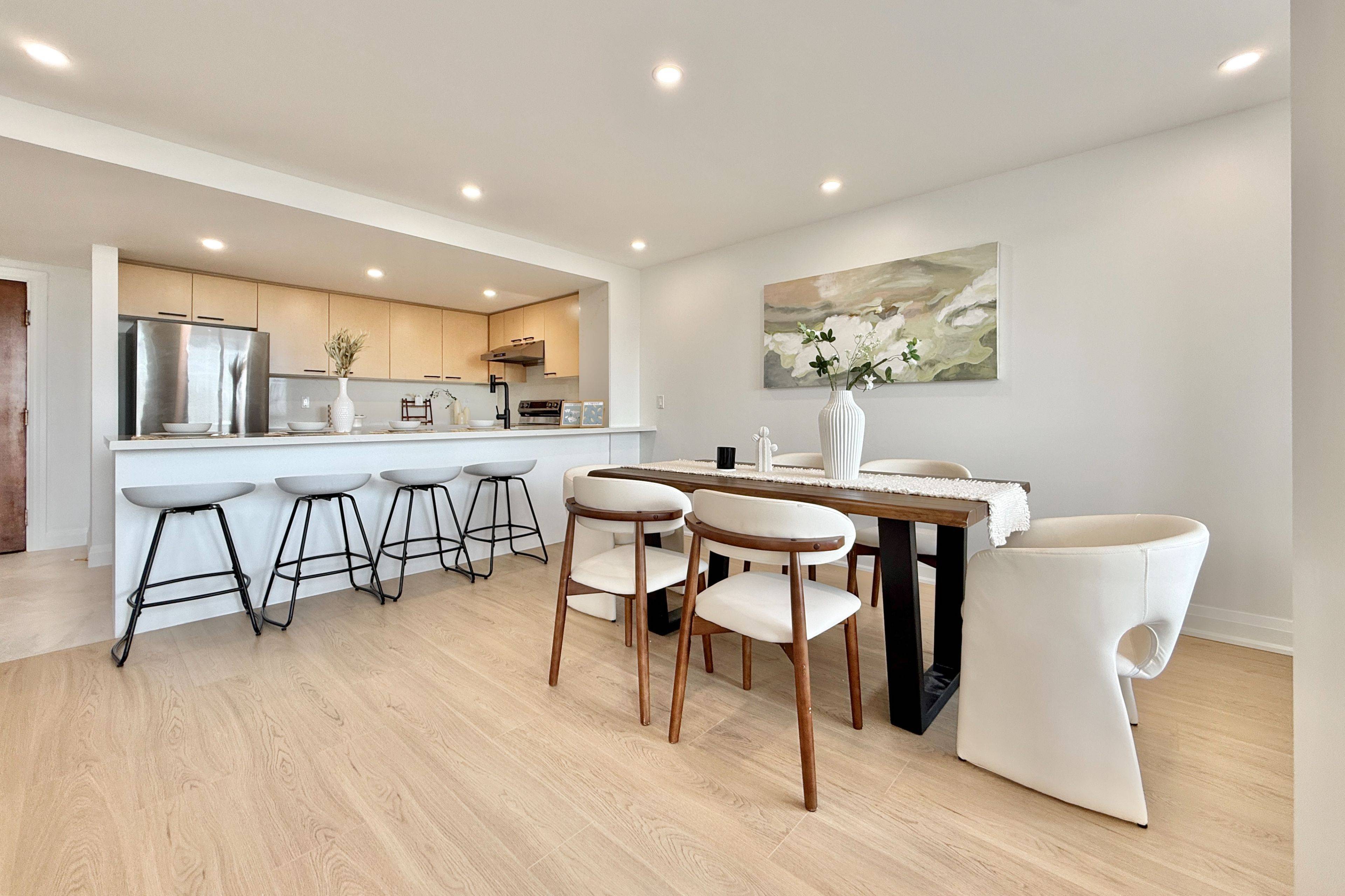 130 Pond DR #611, Markham, ON L3T 7W5