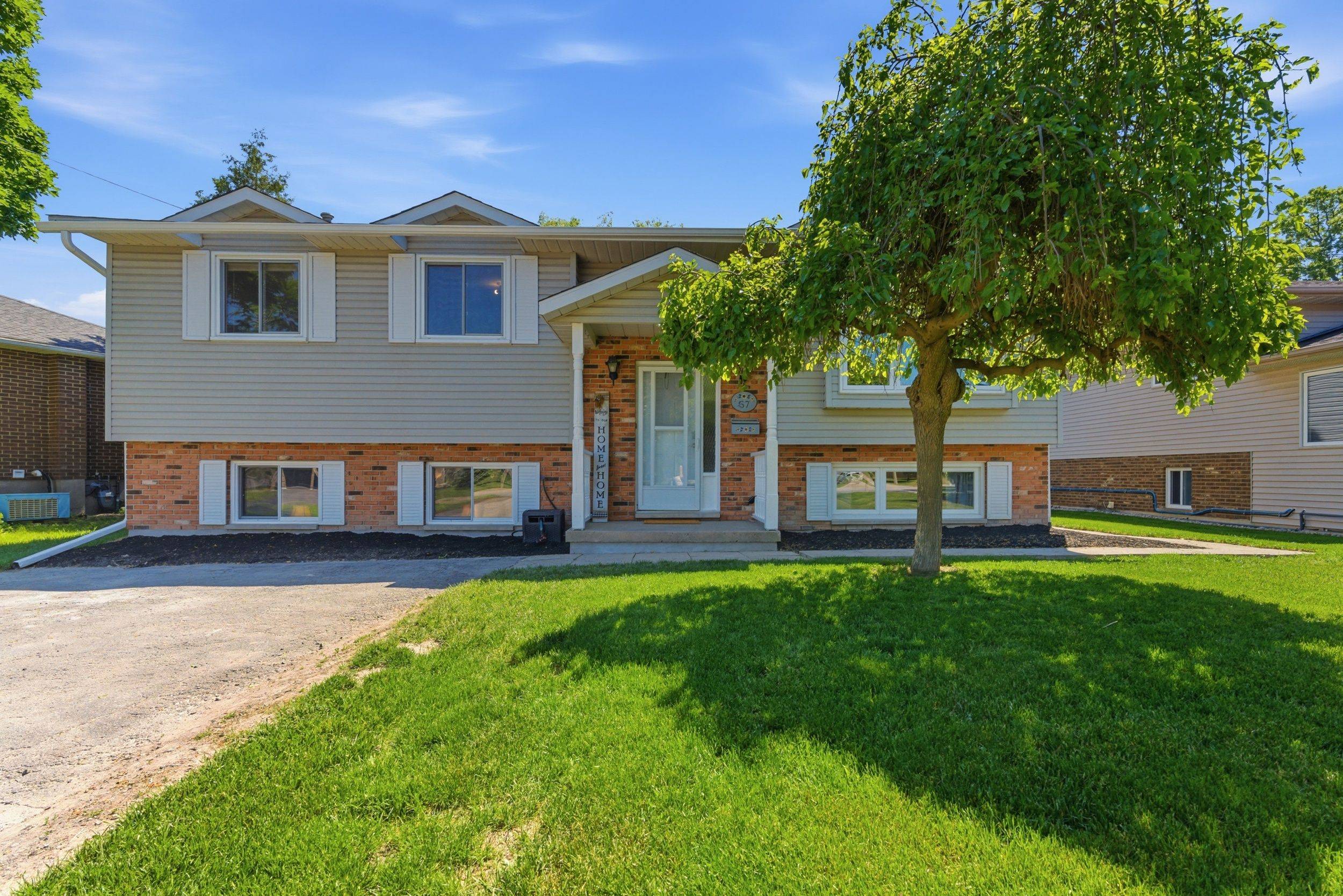 57 Wade RD, West Lincoln, ON L0R 2A0