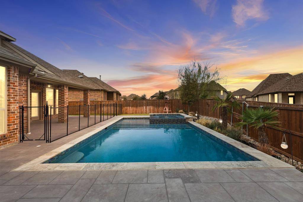 1532 Jocelyn Drive, Fort Worth, TX 76052