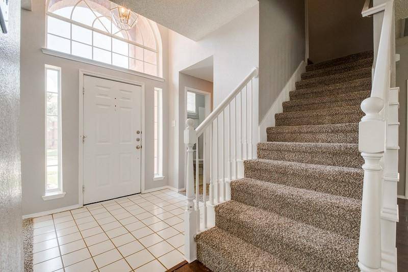 7813 Park Run Road, Fort Worth, TX 76137