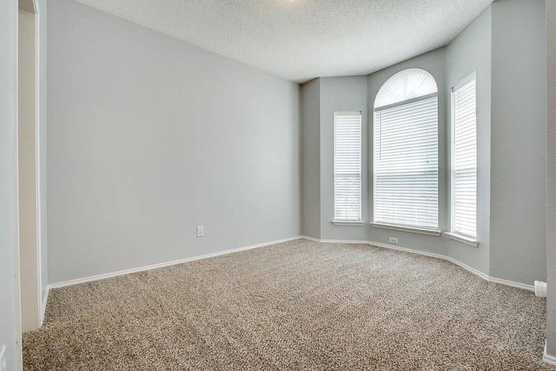 7813 Park Run Road, Fort Worth, TX 76137