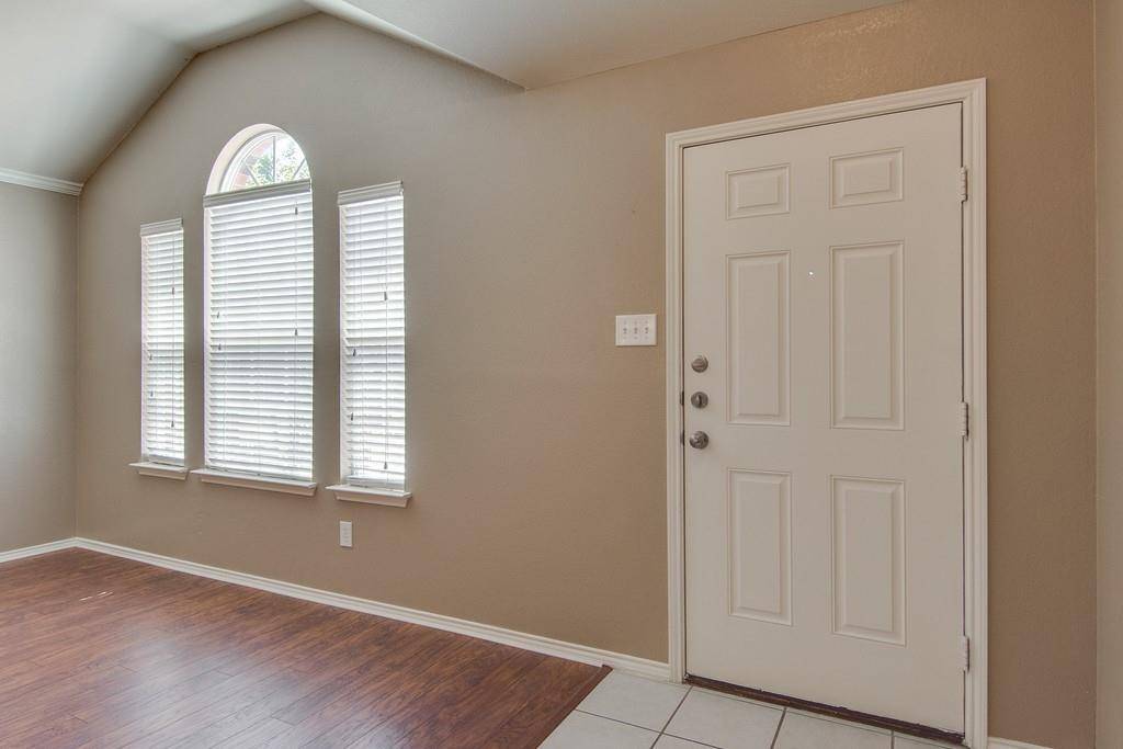 12524 Panorama Drive, Fort Worth, TX 76028