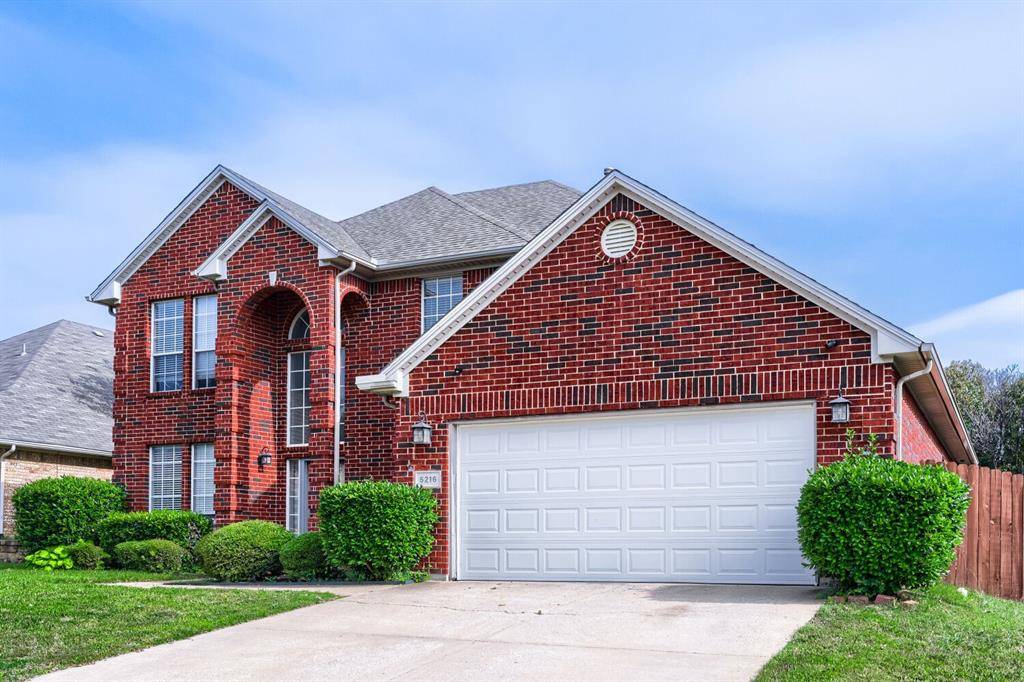 5216 Birch Grove Lane, Fort Worth, TX 76137