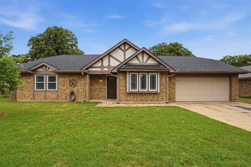 5909 Mission Ridge Drive, Arlington, TX 76016