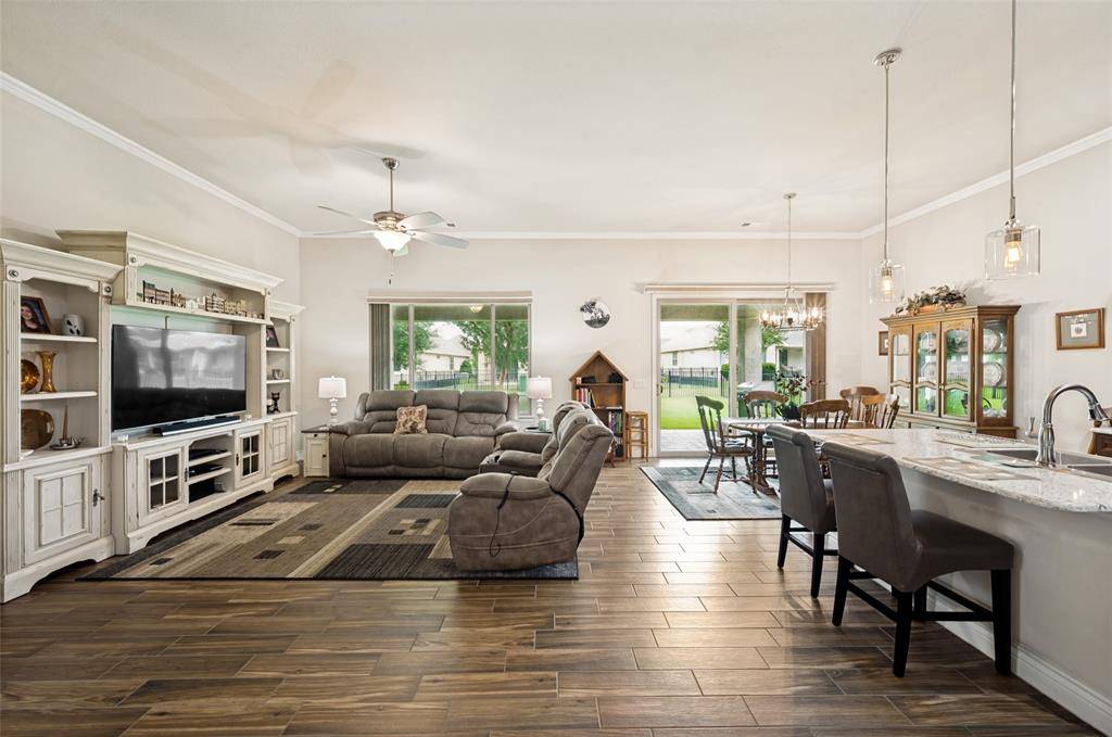 9904 Orangewood Trail, Denton, TX 76207