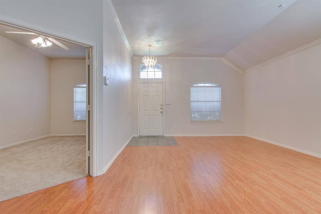 1133 Hillwood Drive, Saginaw, TX 76179