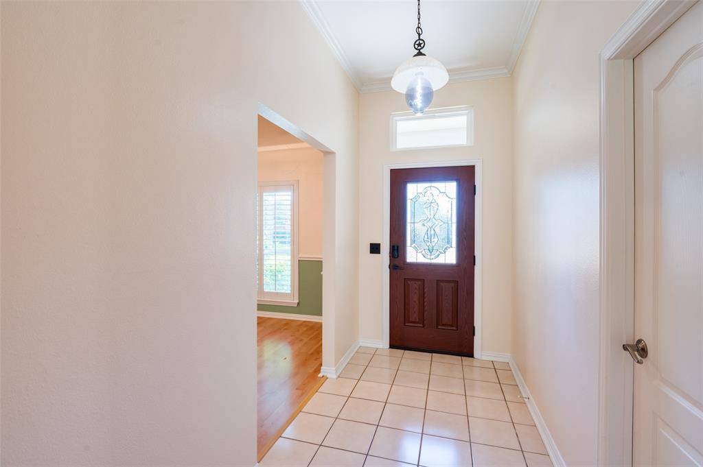 5919 Willow Wood Lane, Dallas, TX 75252
