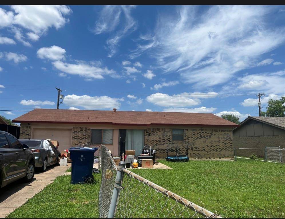 914 Pleasant Valley Road, Garland, TX 75040