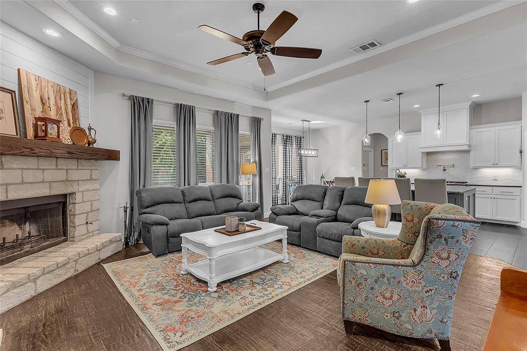 1014 Rennard Street, Caddo Mills, TX 75135
