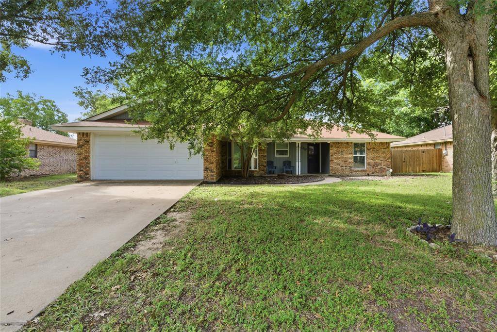 119 Blue Jay Street, Stephenville, TX 76401