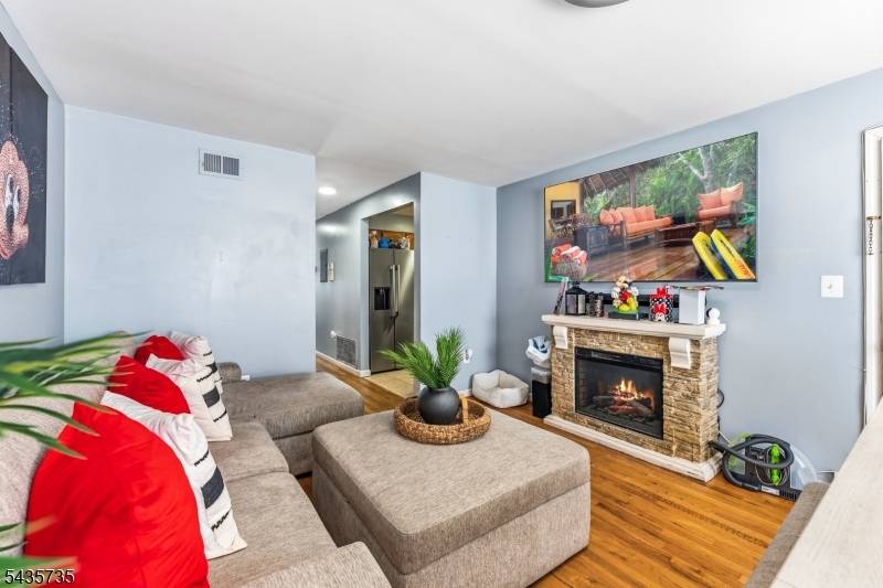 56 Vincent St, Newark City, NJ 07105