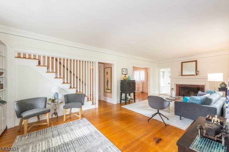 33 Prescott Ave, Montclair Twp., NJ 07042