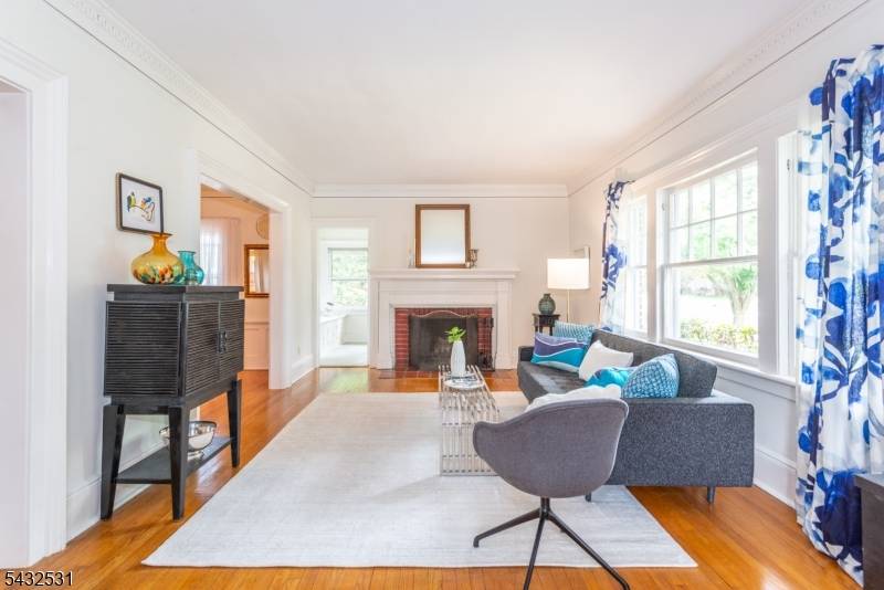 33 Prescott Ave, Montclair Twp., NJ 07042