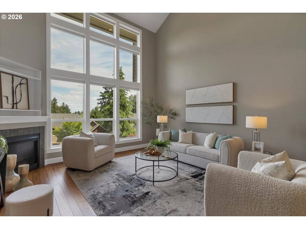 402 LA CRESTA DR SE, Salem, OR 97306