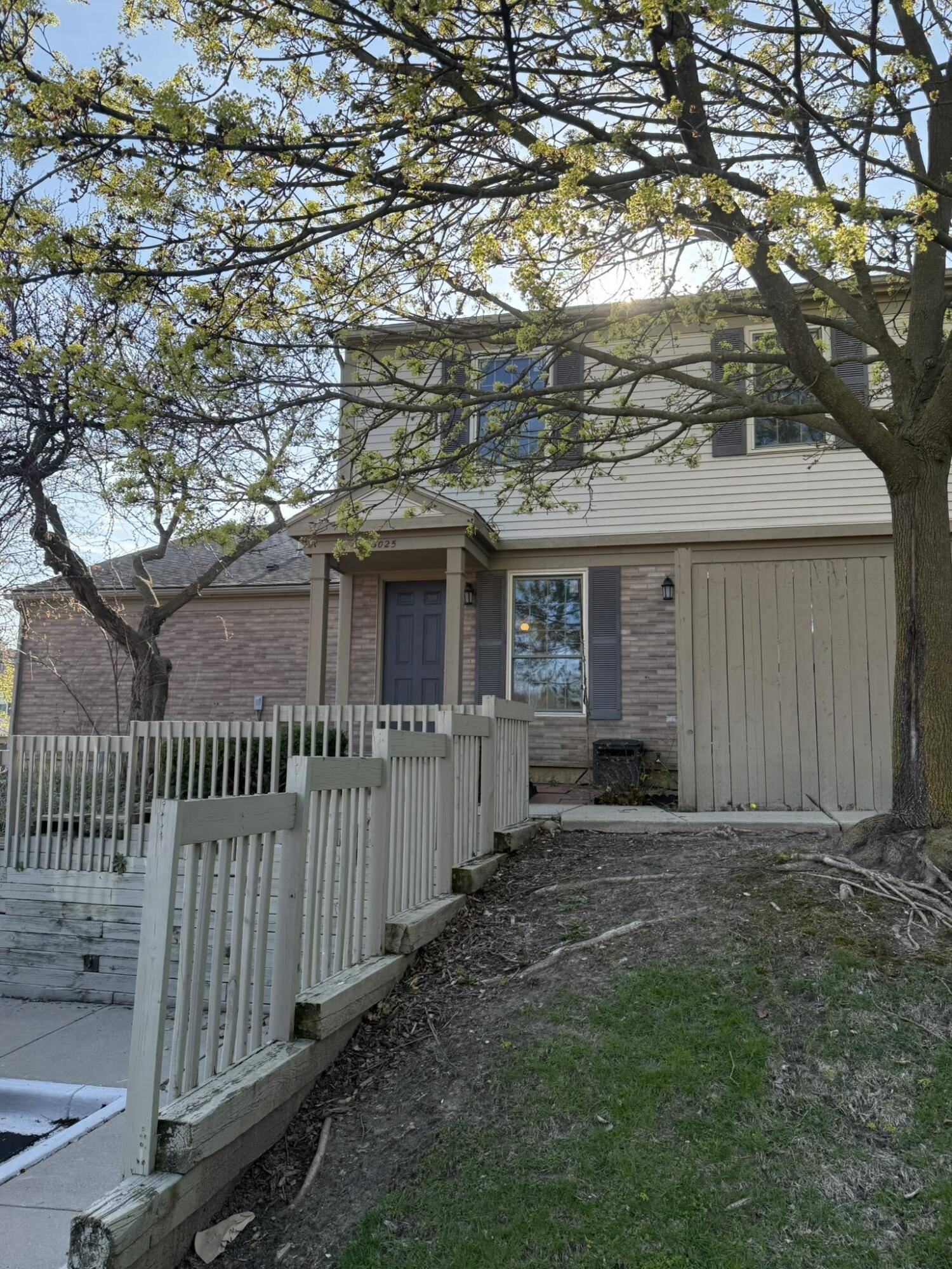 3025 Forest Creek CT, Ann Arbor, MI 48108