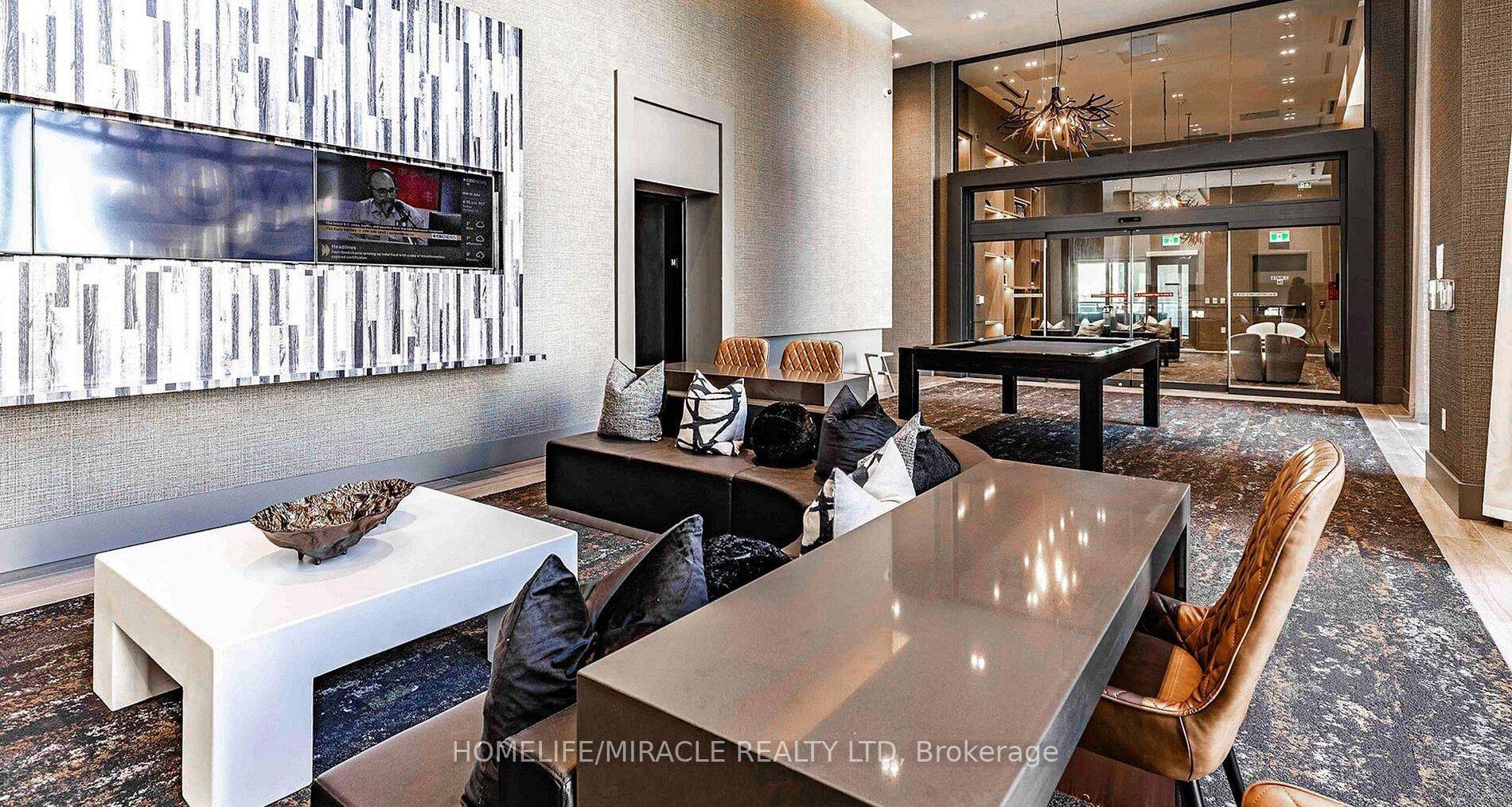2450 Old Bronte RD #546, Oakville, ON L6M 5P6