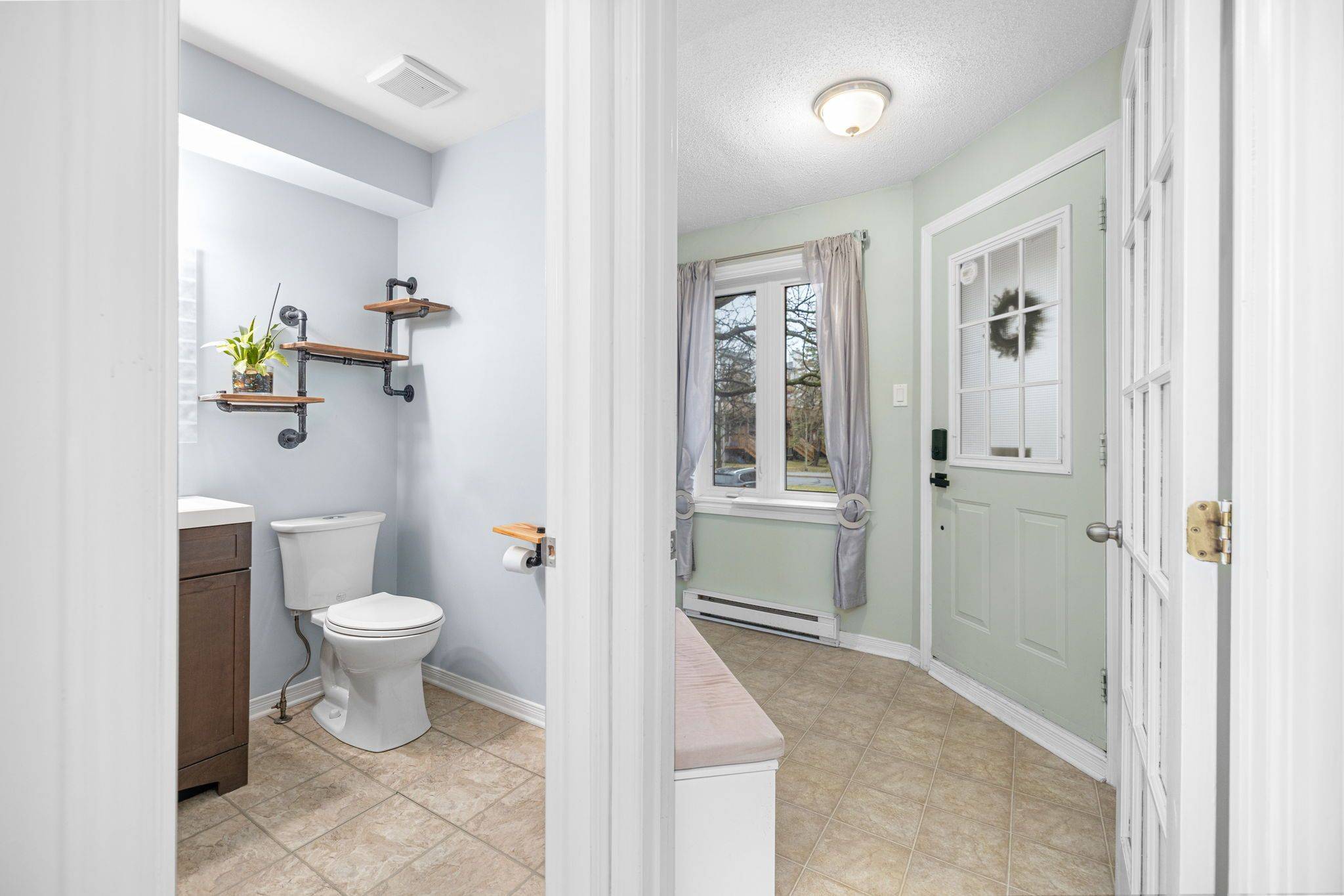 171 Briston Private, Hunt Club - South Keys And Area, ON K1G 5R3