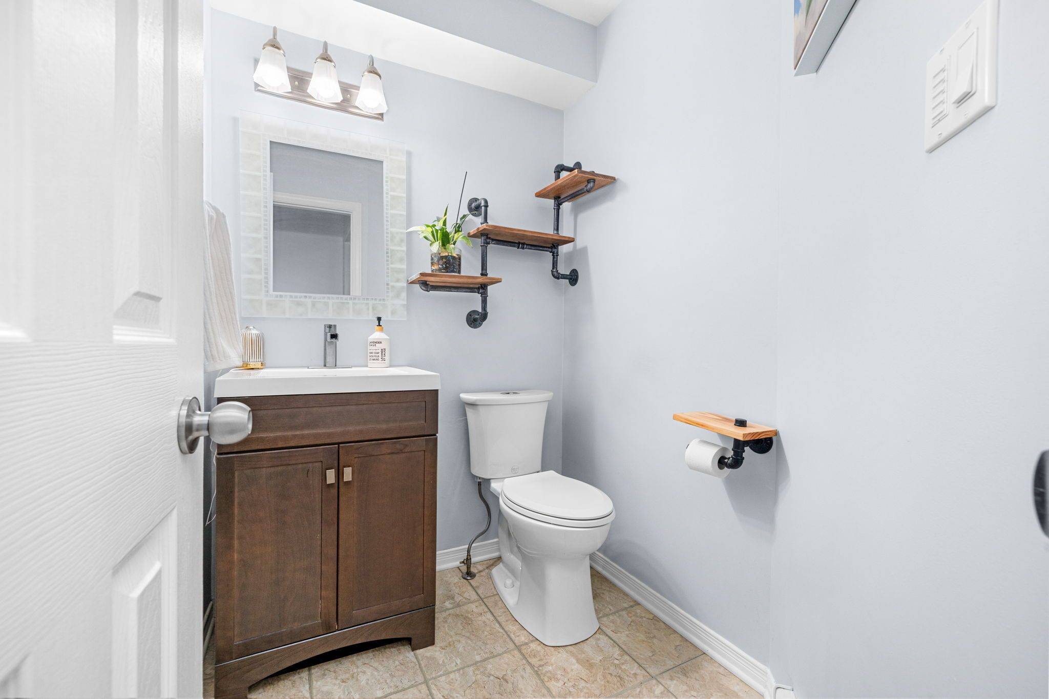 171 Briston Private, Hunt Club - South Keys And Area, ON K1G 5R3