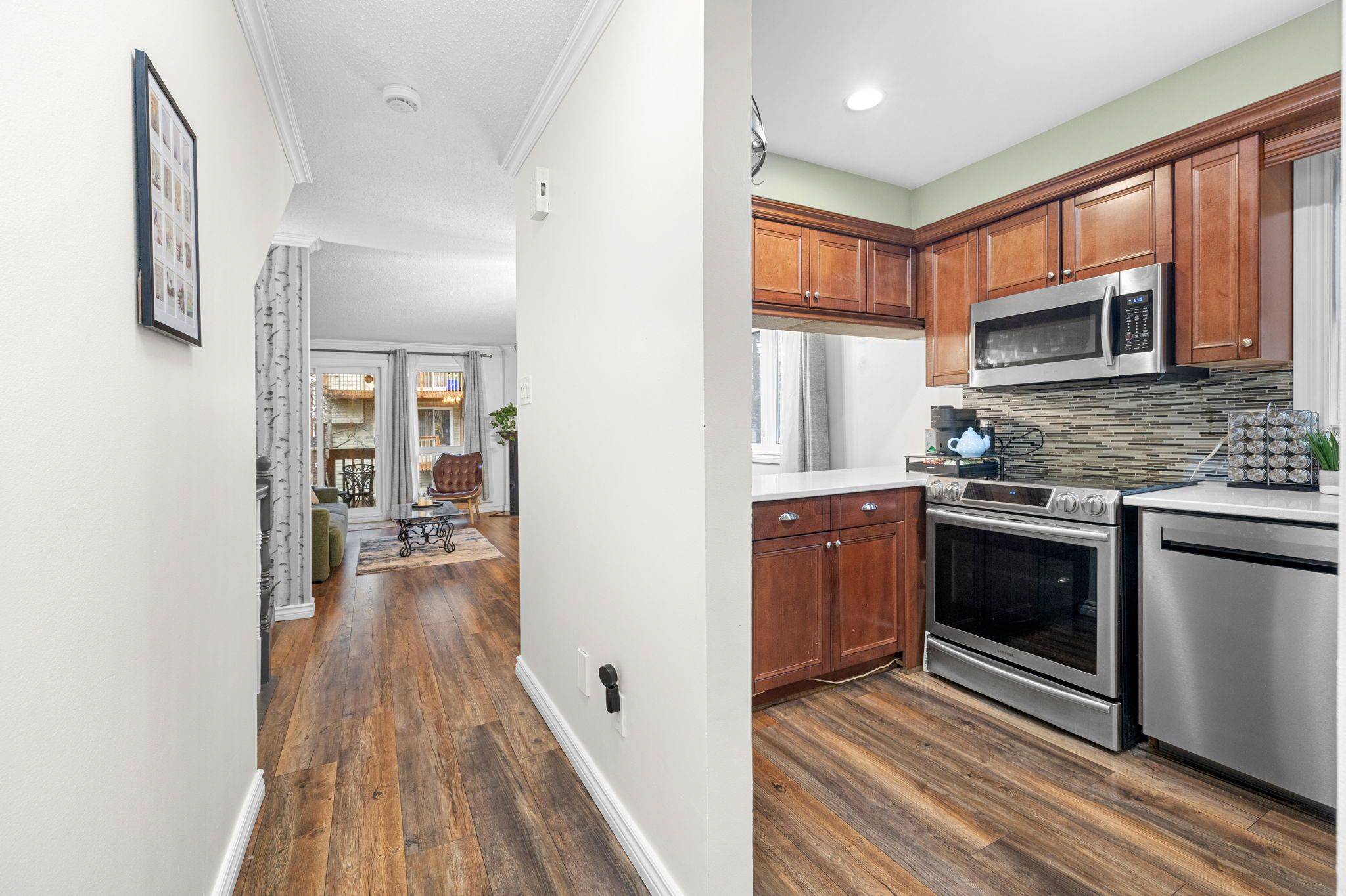 171 Briston Private, Hunt Club - South Keys And Area, ON K1G 5R3