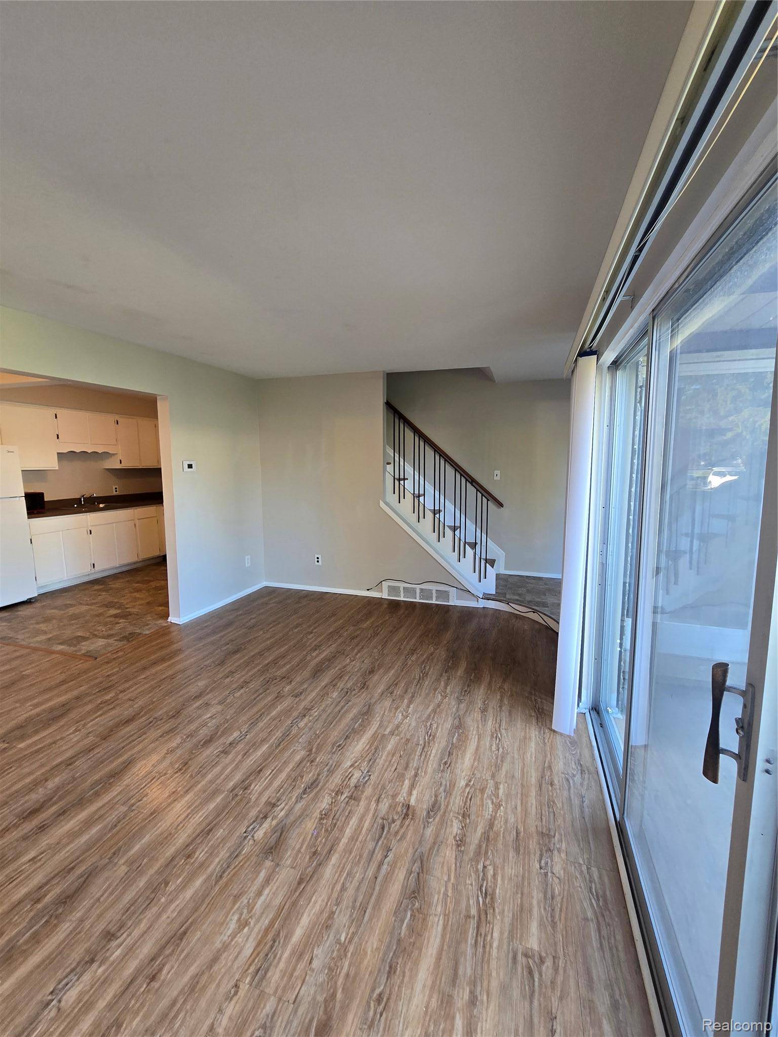 30107 Lorraine AVE #4, Warren, MI 48093